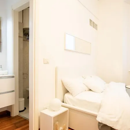 Ihost Studio - Fogazzaro 8 Daire *