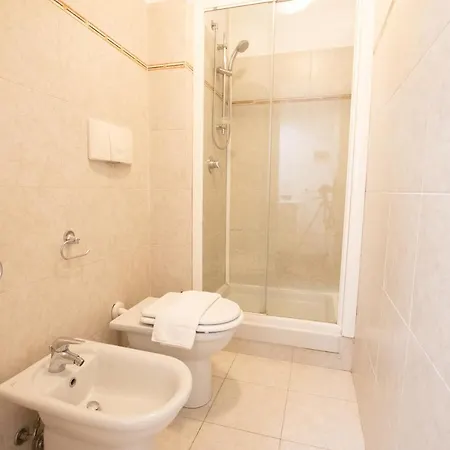 Ihost Studio - Fogazzaro 8 * Milan
