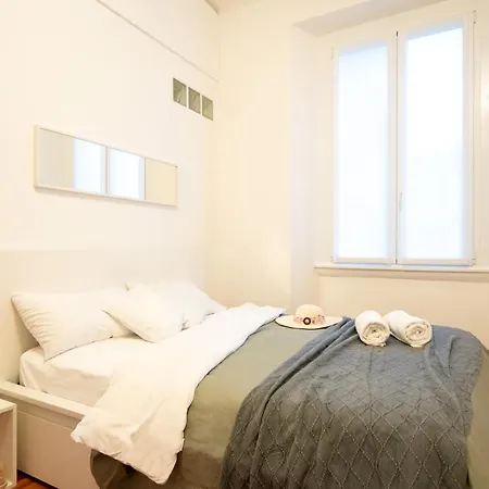 Ihost Studio - Fogazzaro 8 *